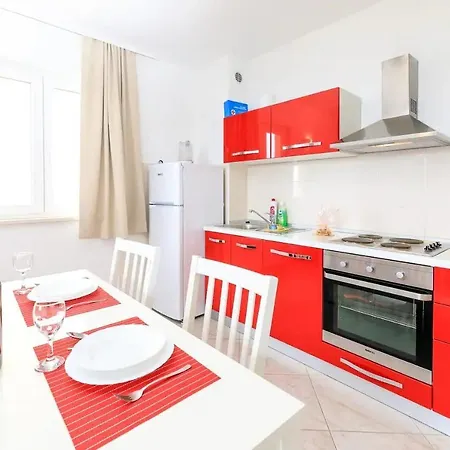 Apartment Family Friendly With A Swimming Pool Brela, Makarska - 19998 *